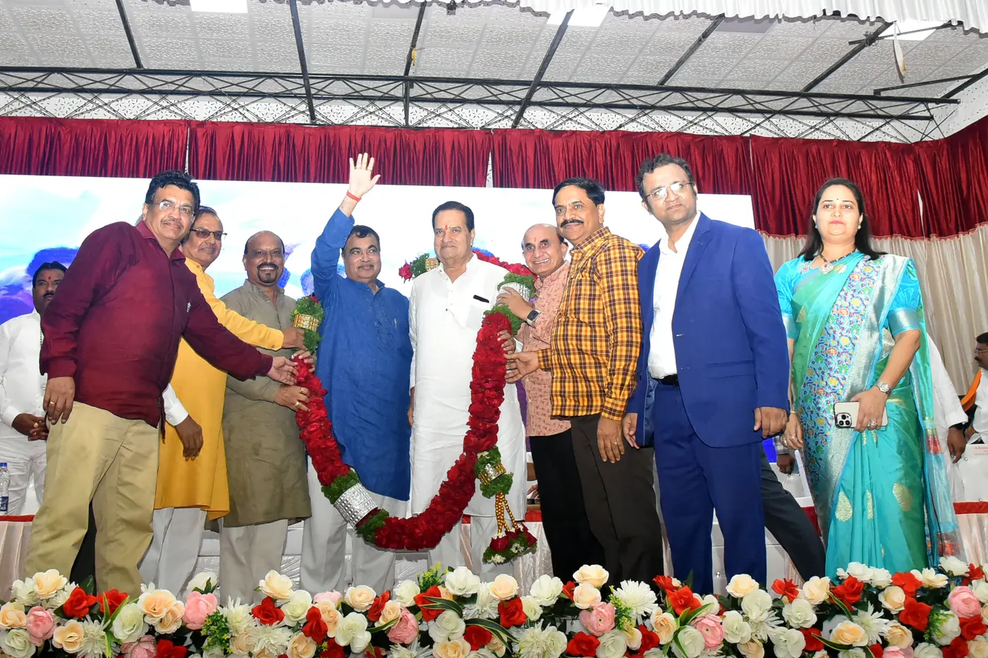Sahakar Vidya Mandir - Minister Nitinji Gadkari