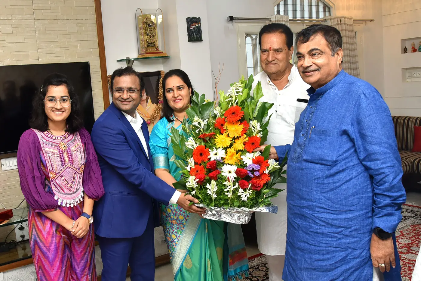 Sahakar Vidya Mandir - Minister Nitinji Gadkari